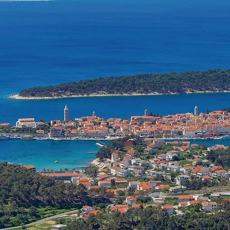 Stunning Apartment In Rab With Kitchen Apartment *