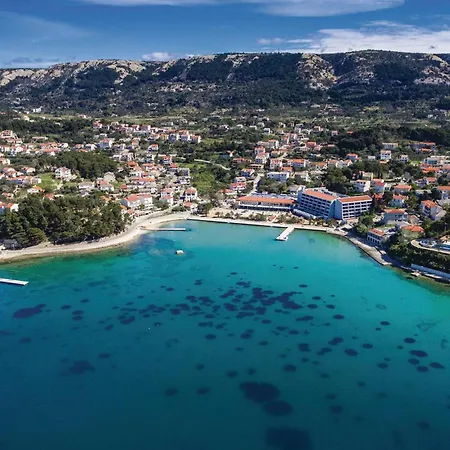 Stunning Apartment In Rab With Kitchen Apartment *