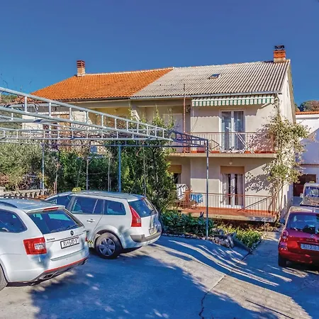 Stunning Apartment In Rab With Kitchen Apartment *