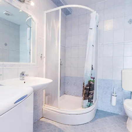 Stunning In Rab With Kitchen Apartman