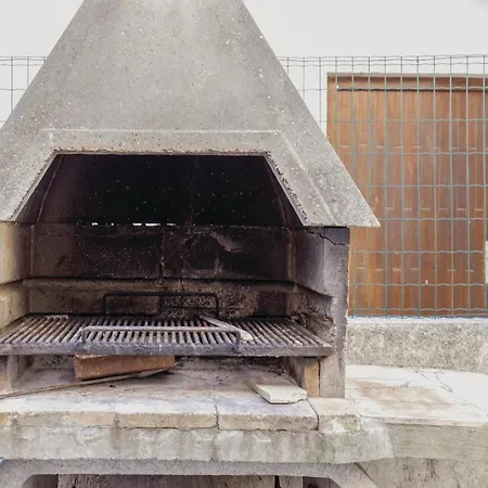 Apartman Stunning In Rab With Kitchen